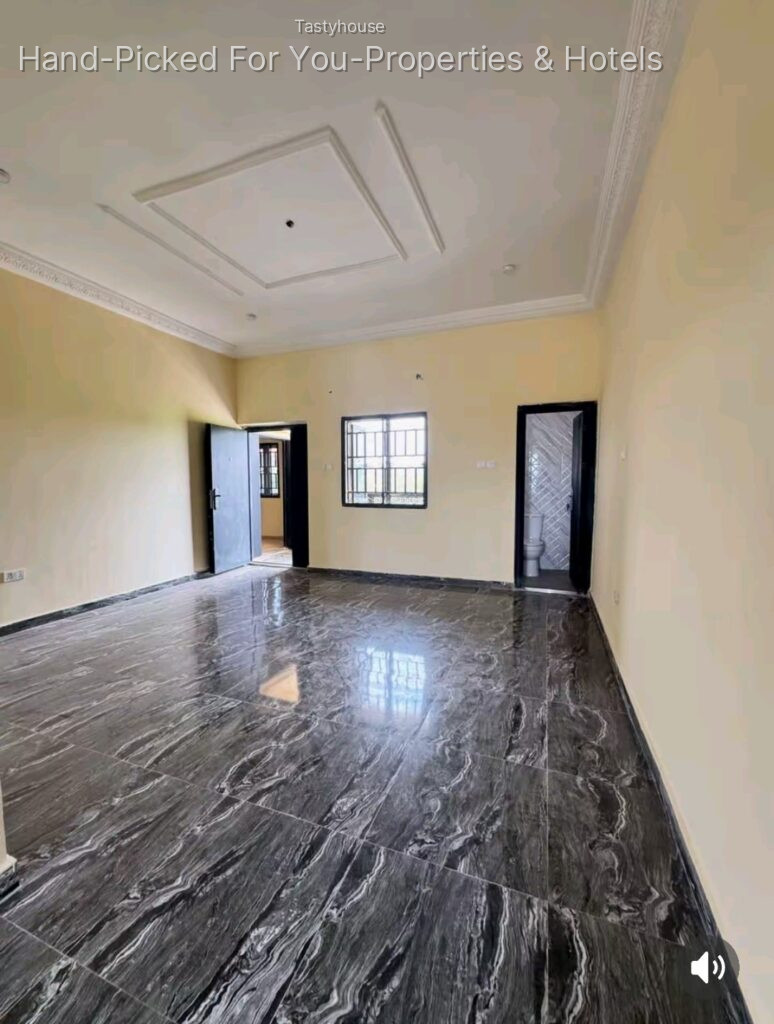 2-BEDROOM APARTMENT