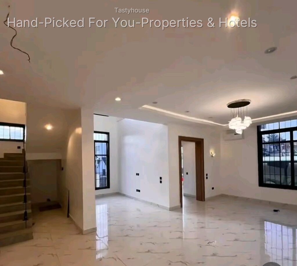 5 Bedroom Detached Duplex + BQ