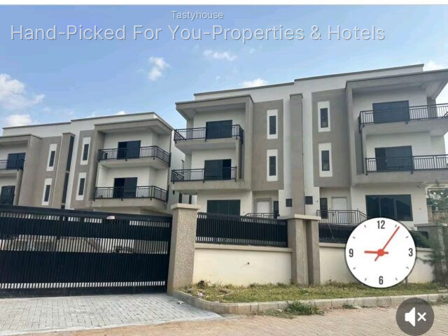 SPACIOUS 4 UNITS OF 4 BEDROOM SEMI DETACHED DUPLEX WITH A ROOM BQ.
