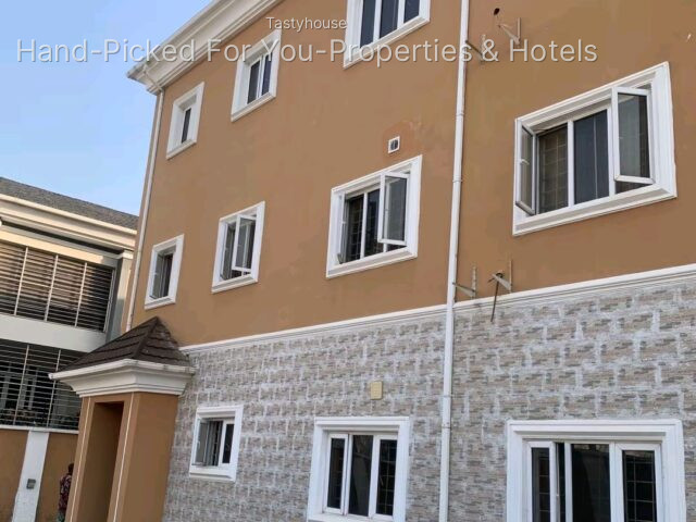 3BEDROOM APARTMENT