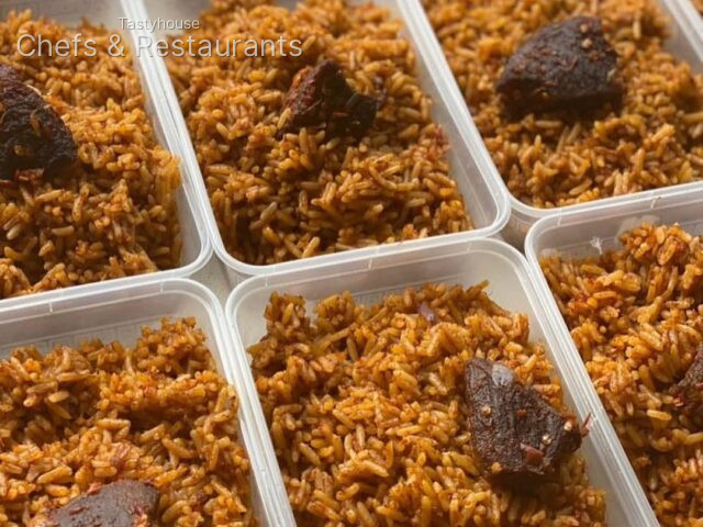 Smokey Jollof Rice packs