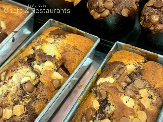 Marble Loaf With Choc Chunks