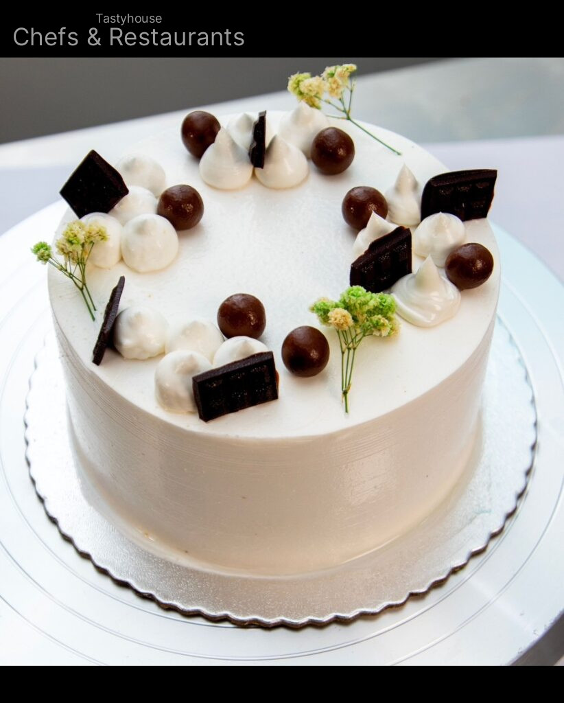 8 INCHES EXPRESS CAKE