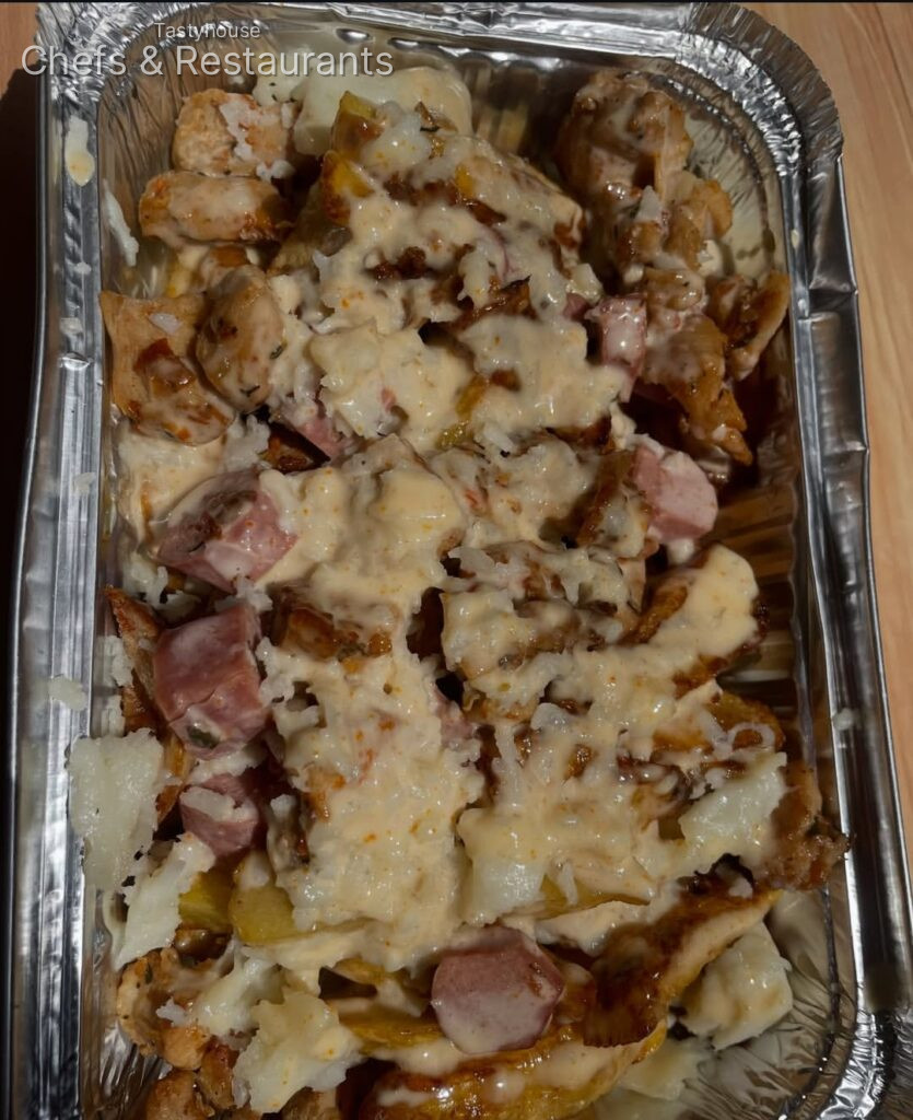 Tender juicy chicken bits x melted cheese