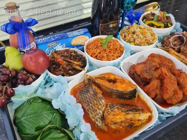 Food tray
