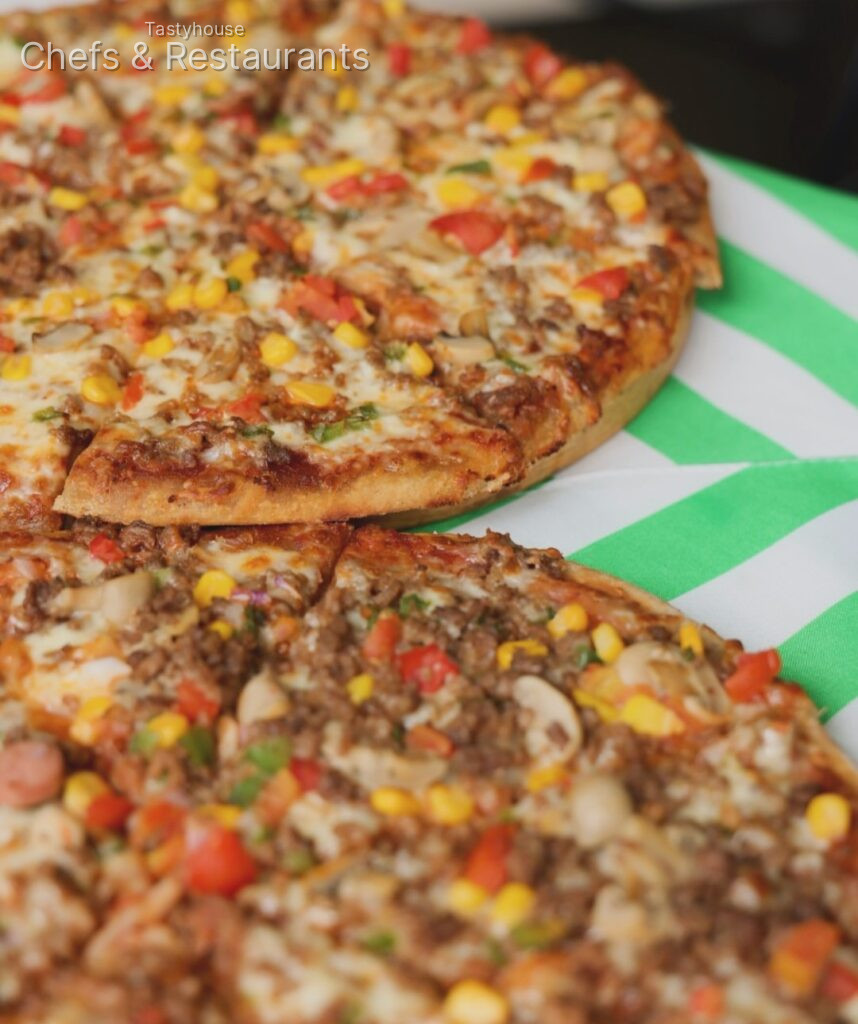 Bolognese pizza