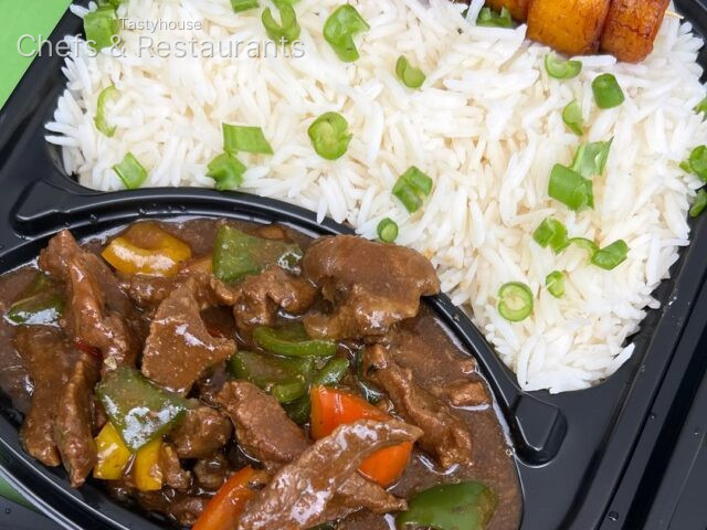 Basmati white rice / beef sauce / fried plantain