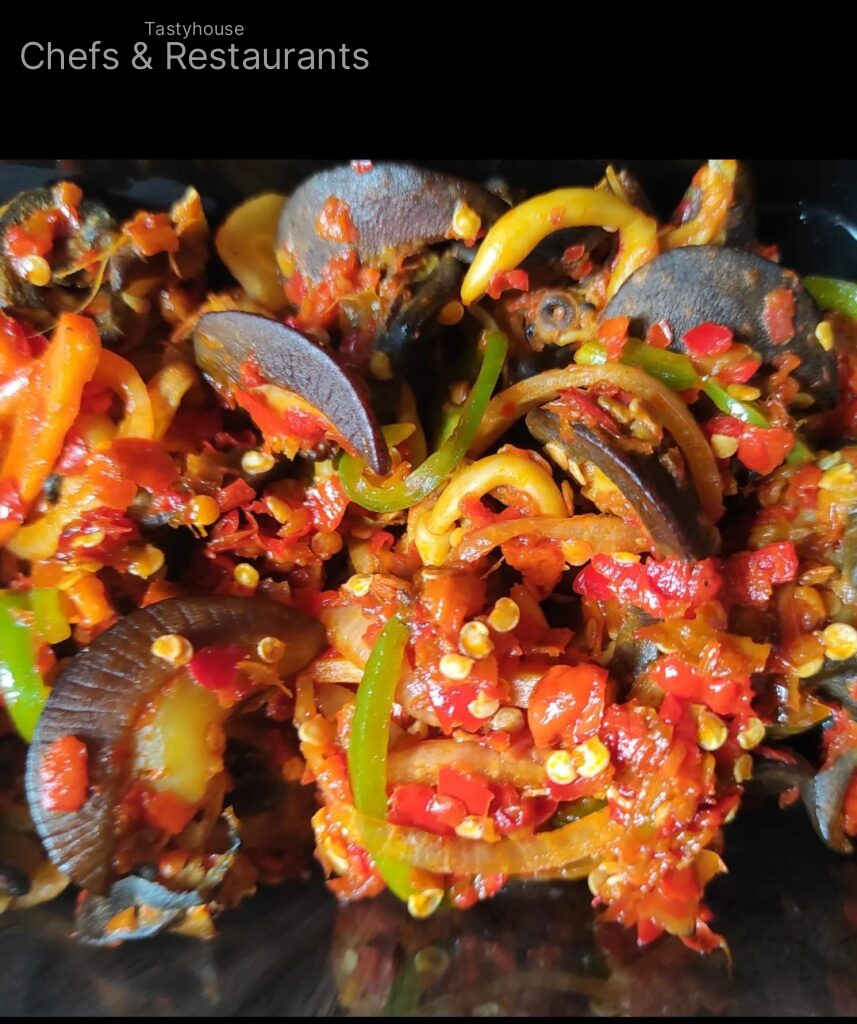Peppered snail