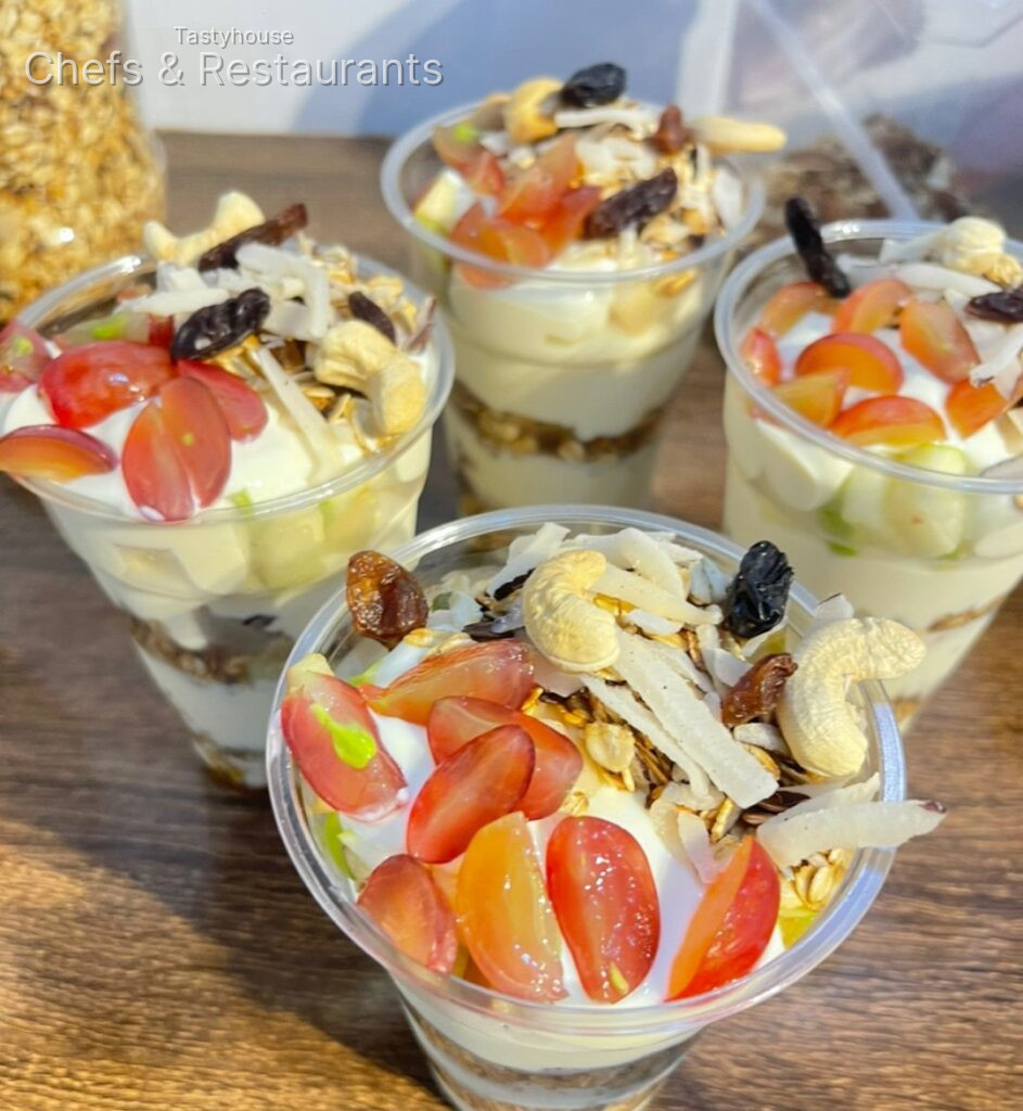 Fruit parfait