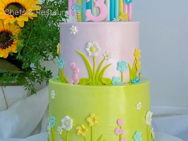 FLORAL CAKE
