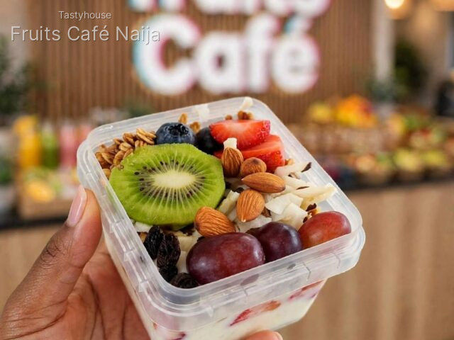 🥝🍓🍇 Fresh Berry Blast Parfait Yogurt in Lagos
