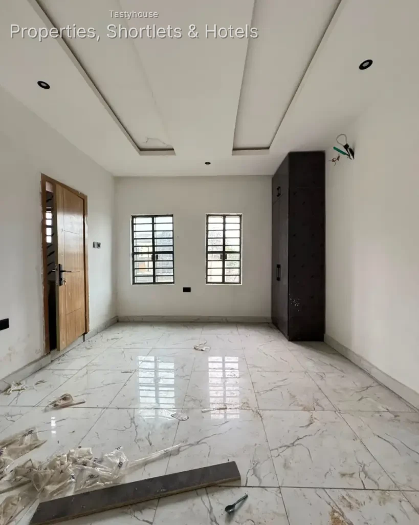 2 – Bedroom Apartment