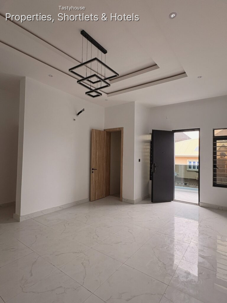 BRAND NEW 2-BEDROOM APARTMENT