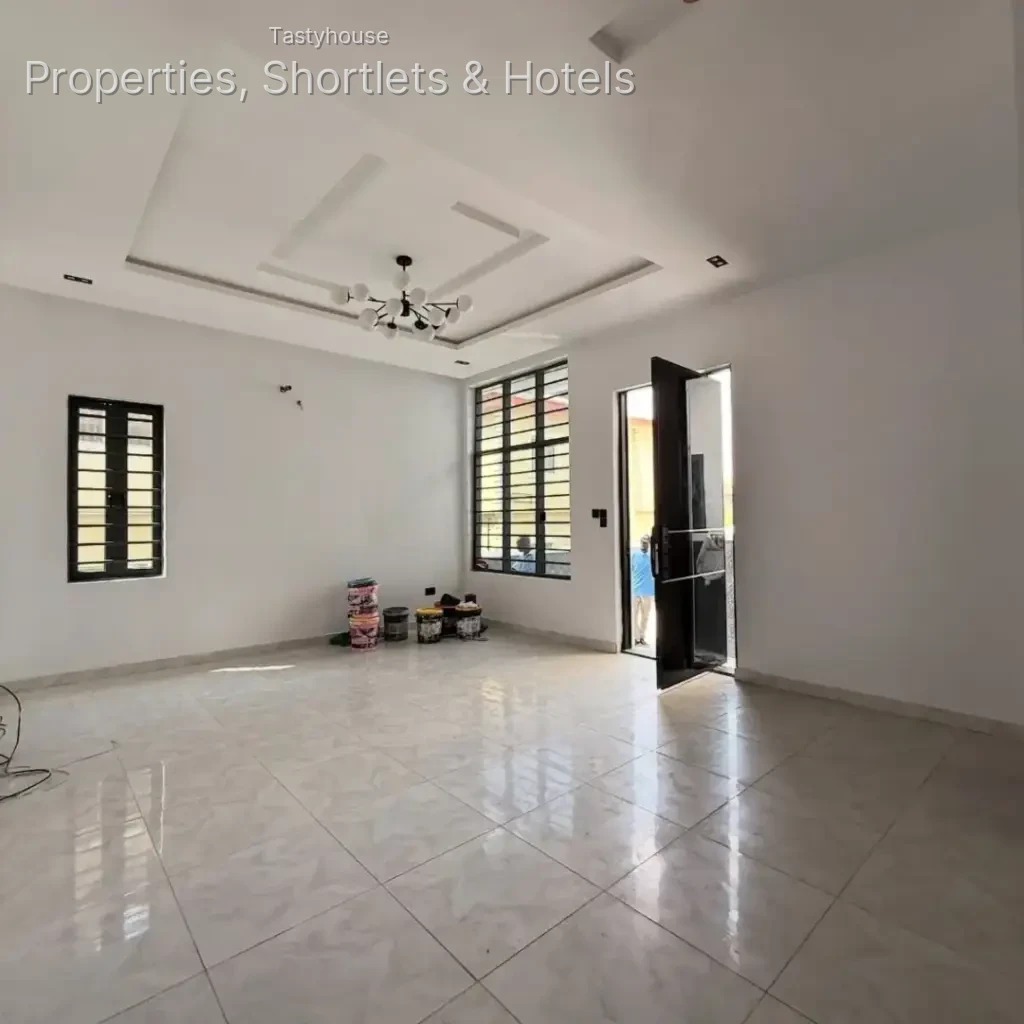 4 bedroom semi-detached duplex with bq