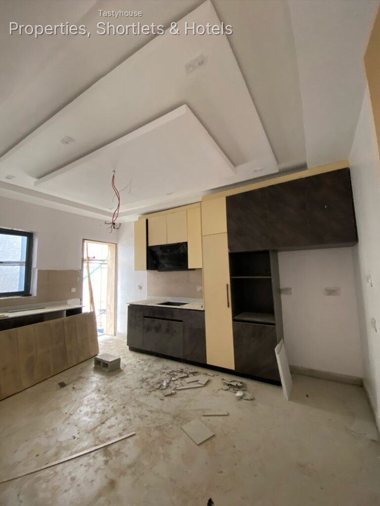 4 – BEDROOM TERRACE DUPLEX