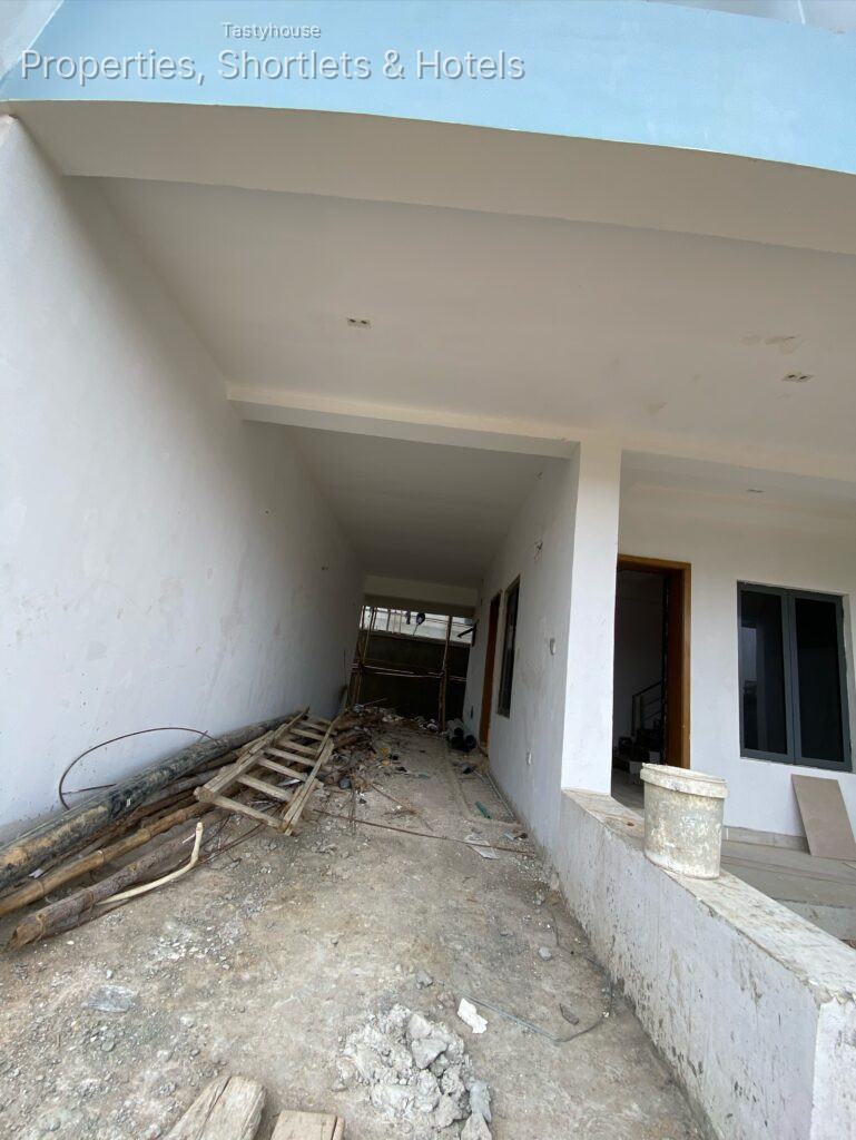 4 – BEDROOM TERRACE DUPLEX