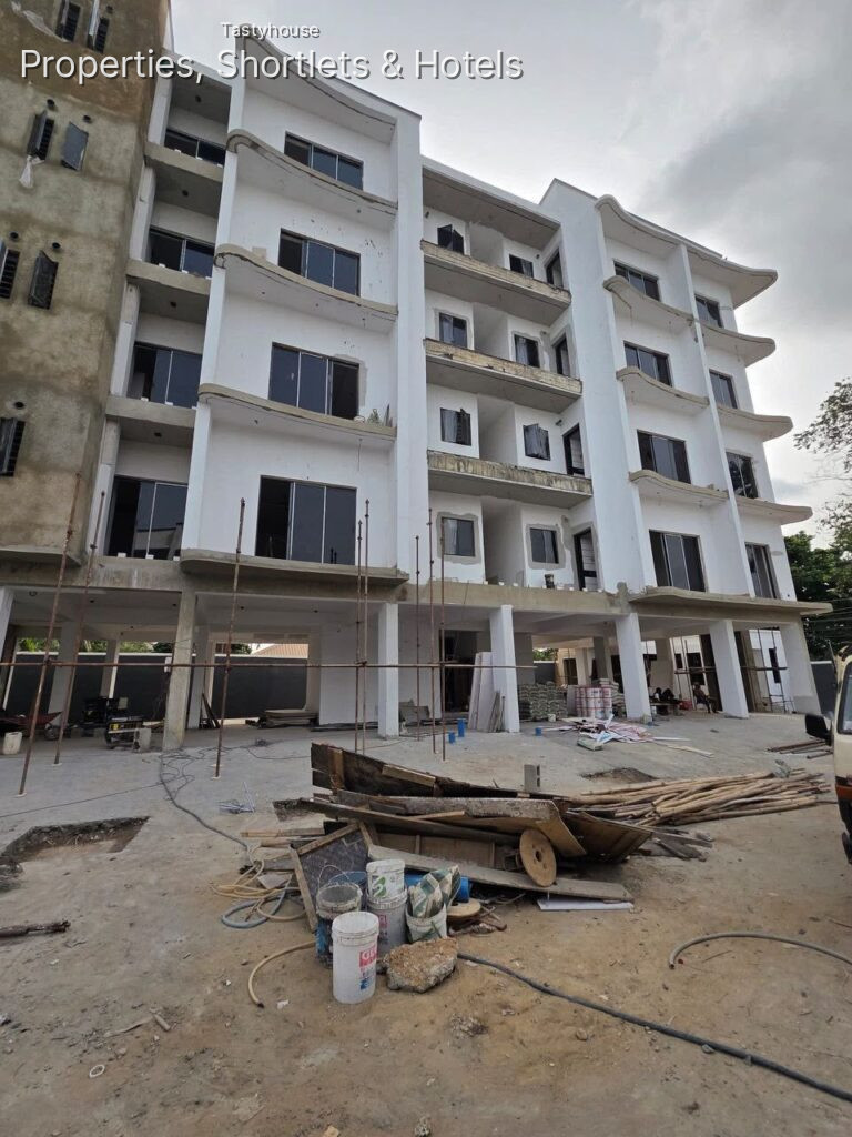 3 BEDROOM APARTMENT plus BỌ