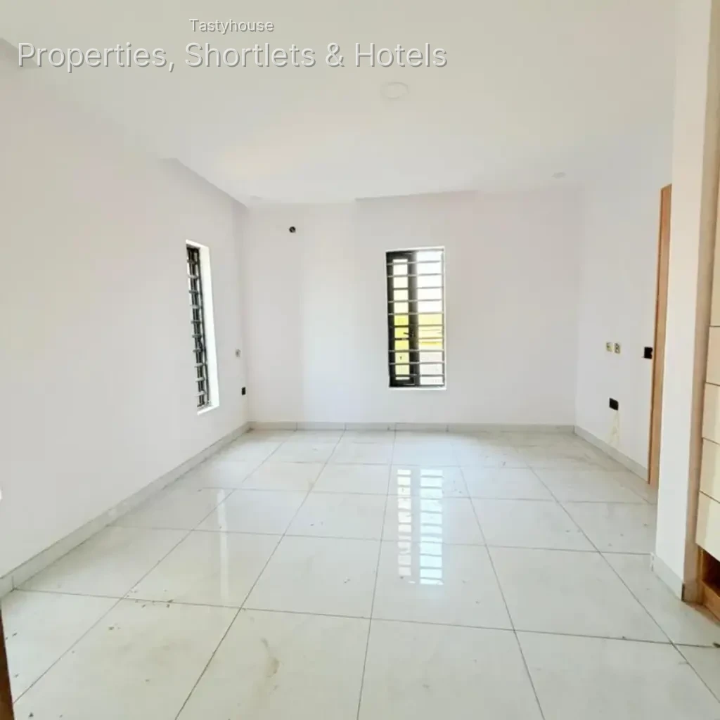 Beautiful 4Bedroom Fully Detached Duplex with BQ
