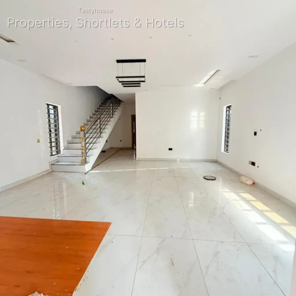 Beautiful 4Bedroom Fully Detached Duplex with BQ