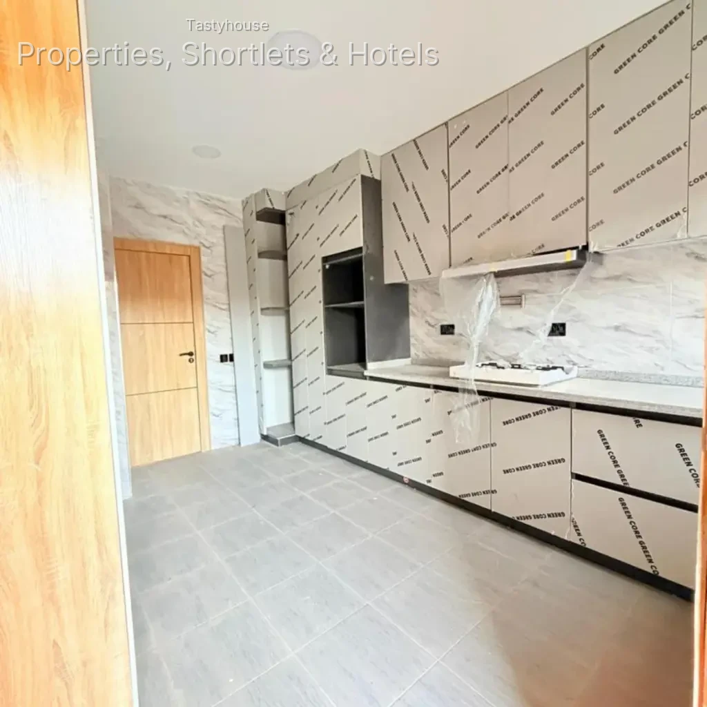 Beautiful 4Bedroom Fully Detached Duplex with BQ