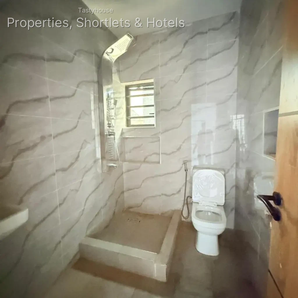Beautiful 4Bedroom Fully Detached Duplex with BQ
