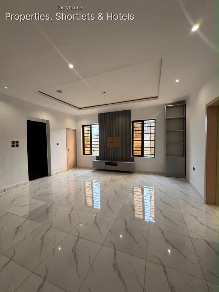 4 Bedroom Terraced Duplex