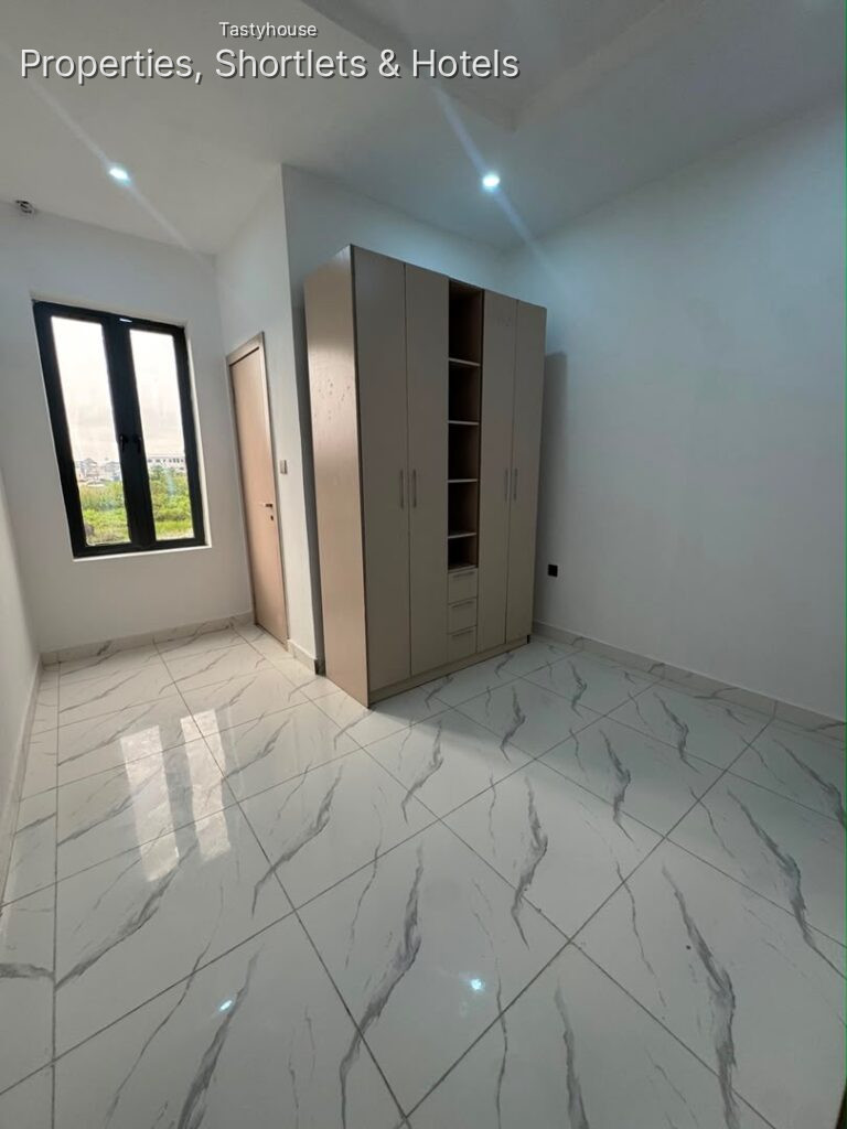 4 Bedroom Terraced Duplex