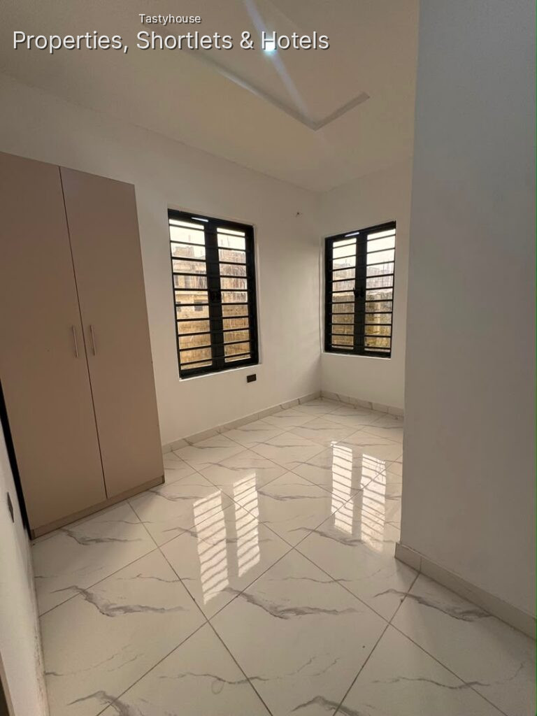 4 Bedroom Terraced Duplex
