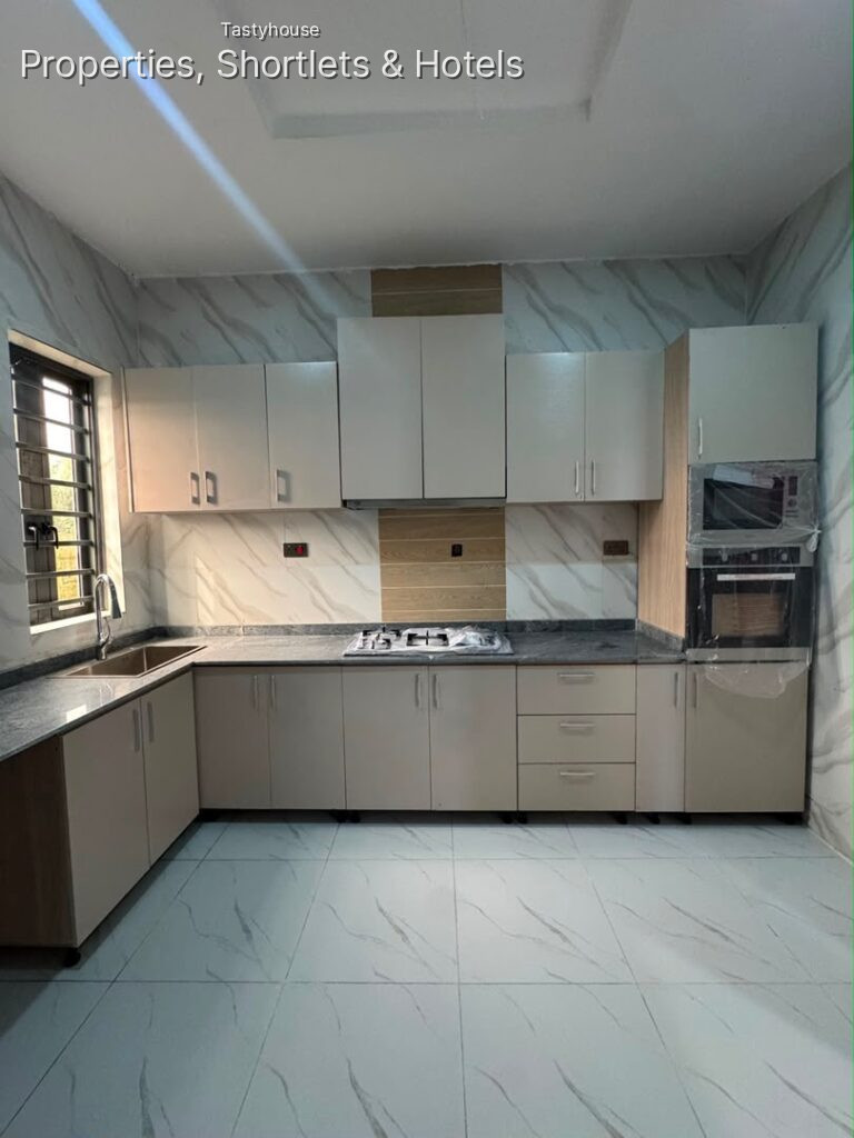 4 Bedroom Terraced Duplex