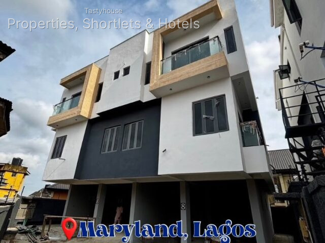 4 Bedrooms Semi Detached Duplex + BỌ