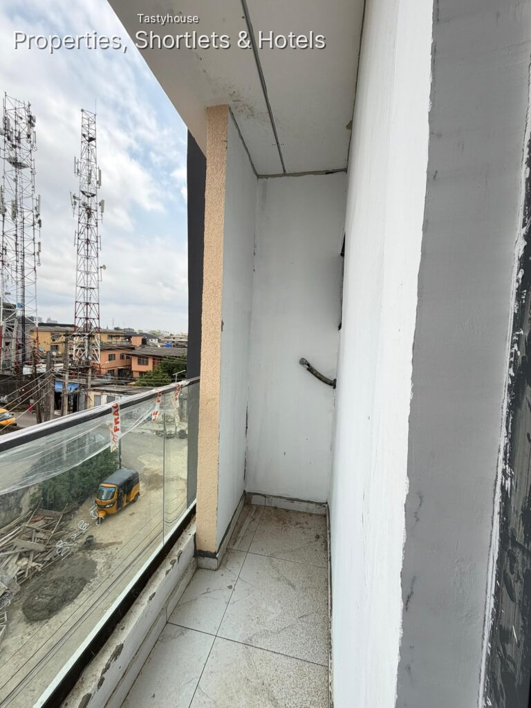 4 Bedrooms Semi Detached Duplex + BỌ