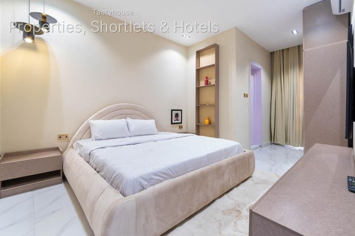 Fully Furnished 2 Bedroom