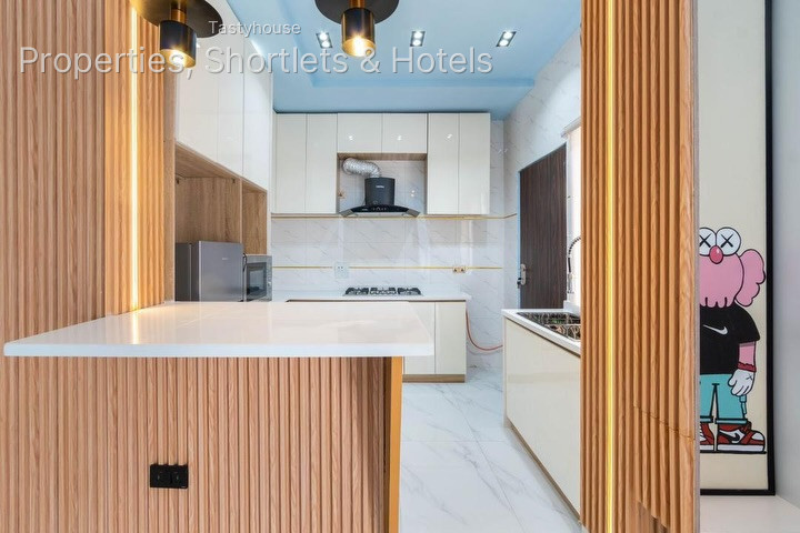Fully Furnished 2 Bedroom