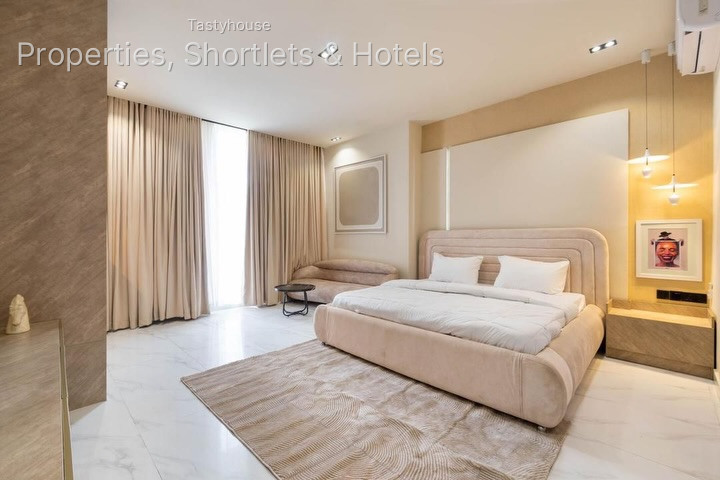 Fully Furnished 2 Bedroom