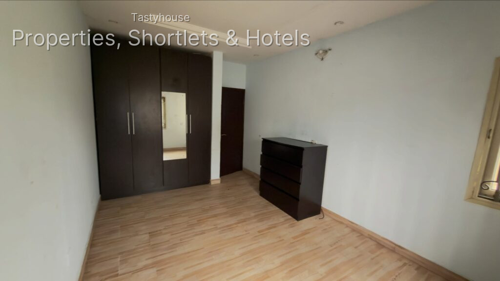 4 Bedroom Semi Detached