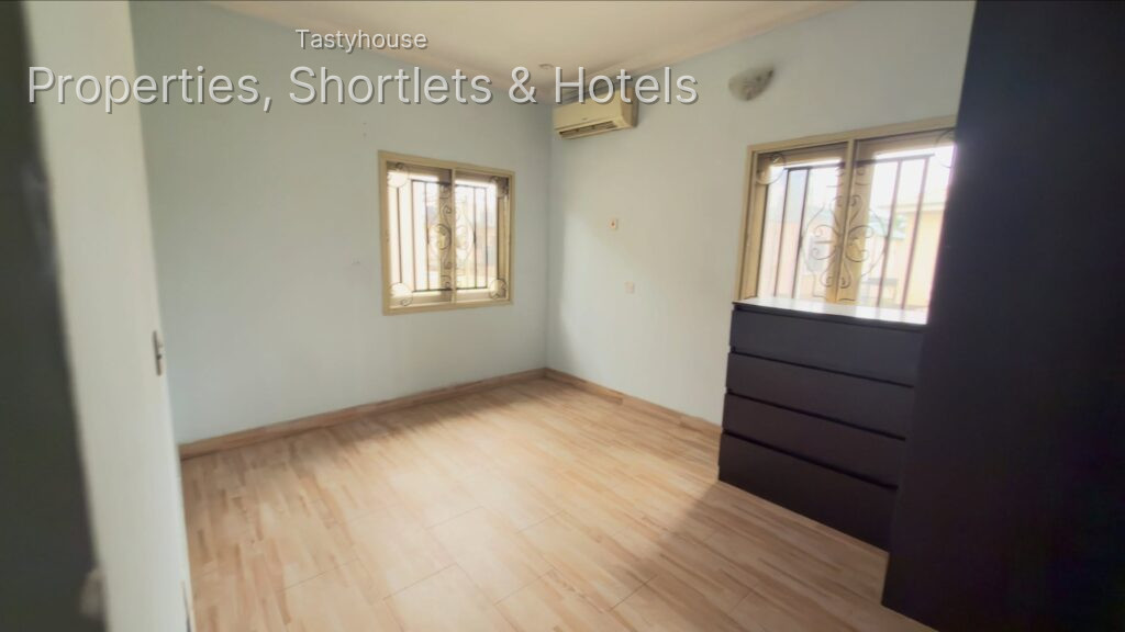 4 Bedroom Semi Detached