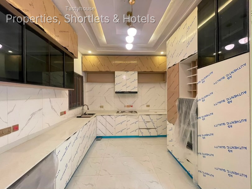 4 Spacious Bedrooms-Boys’ Quarters (BQ)Swimming pool