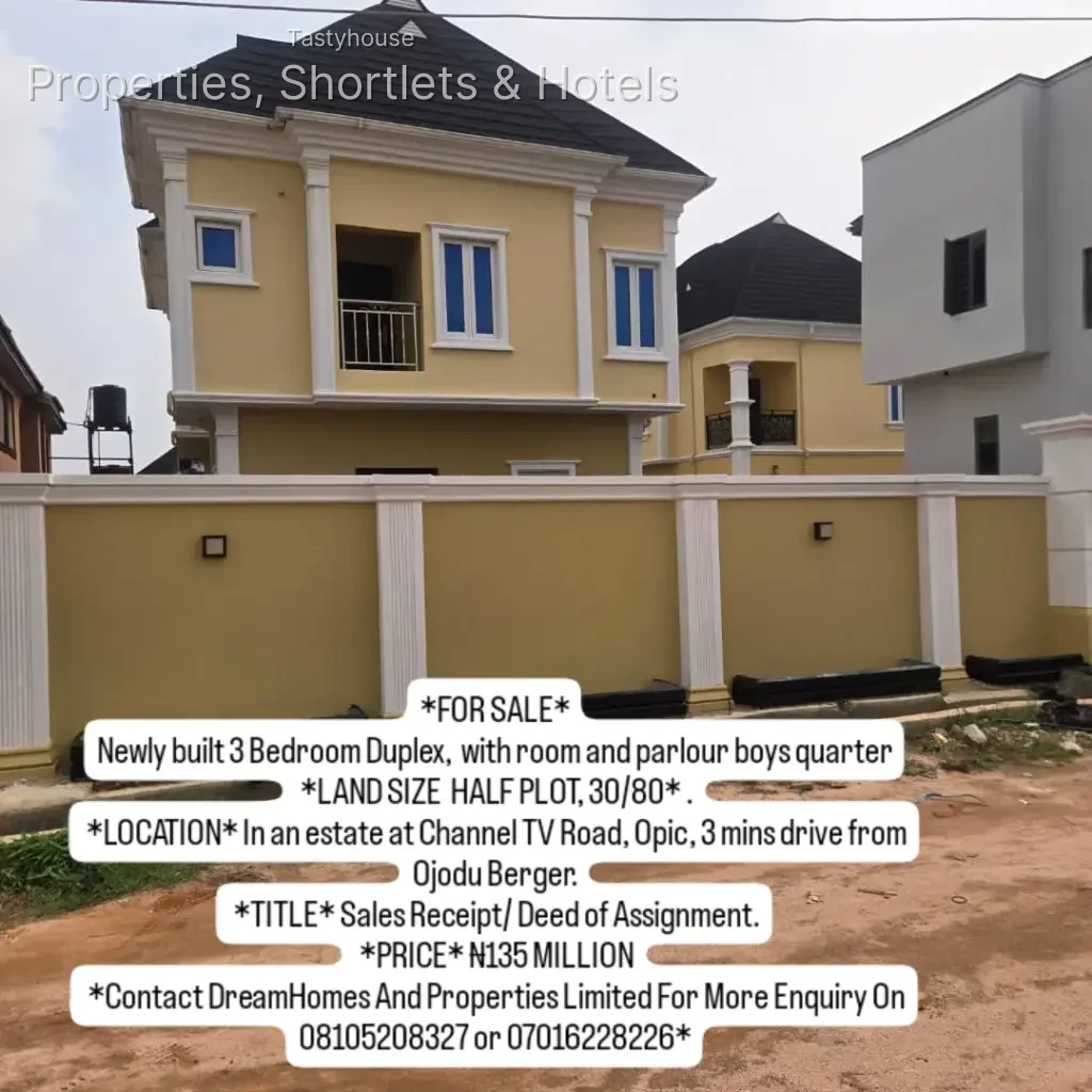 3 Bedroom Duplex, with room and parlour boys quarter
