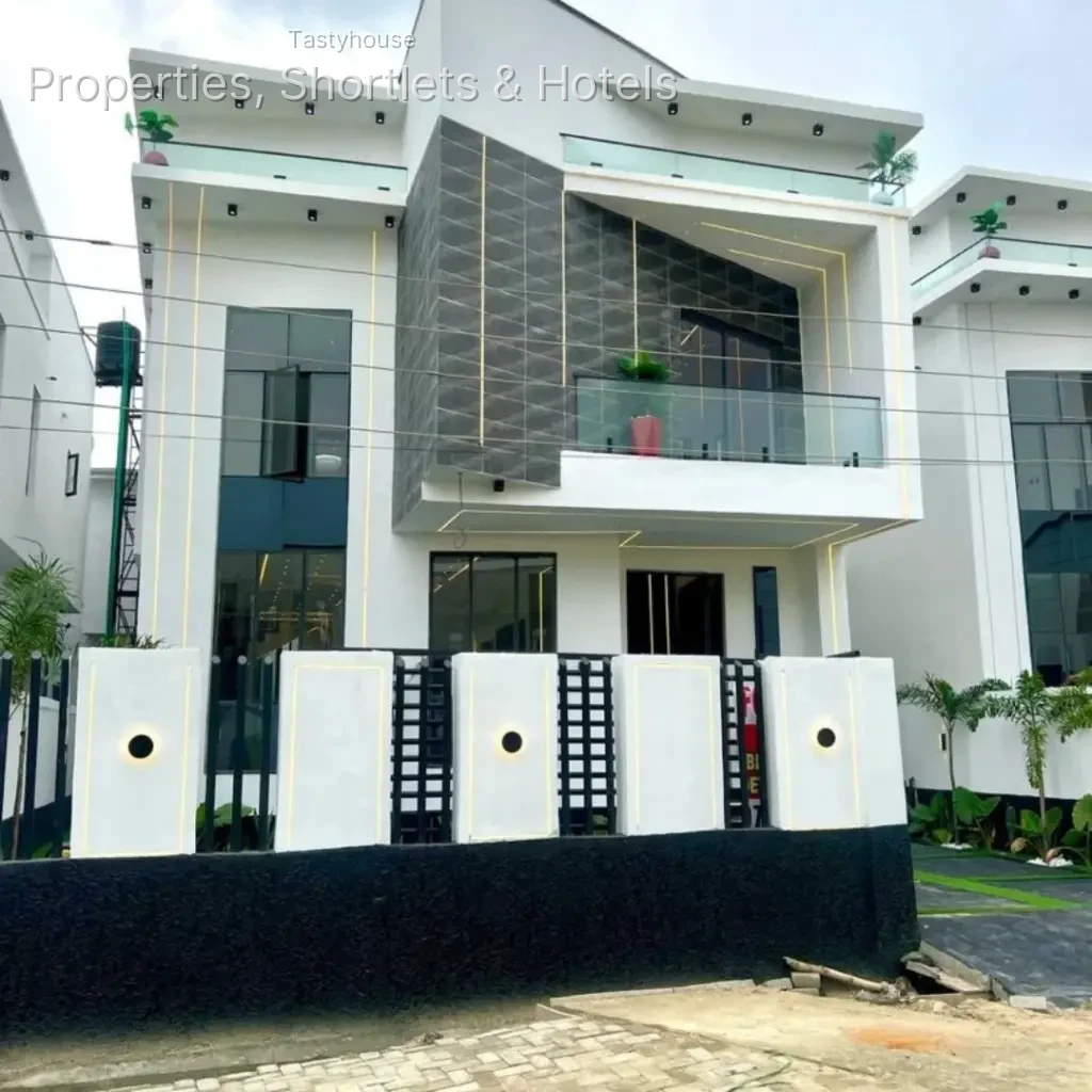 4 – BED DETACHED WITH BỌ