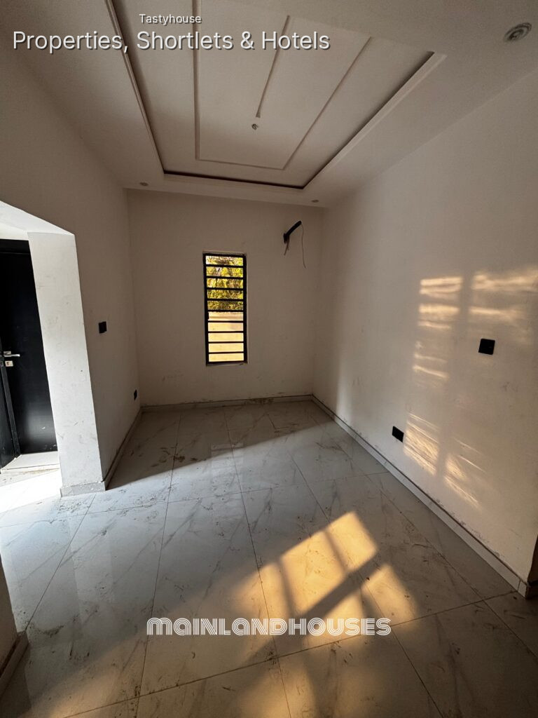 Four bedroom fully detached duplex