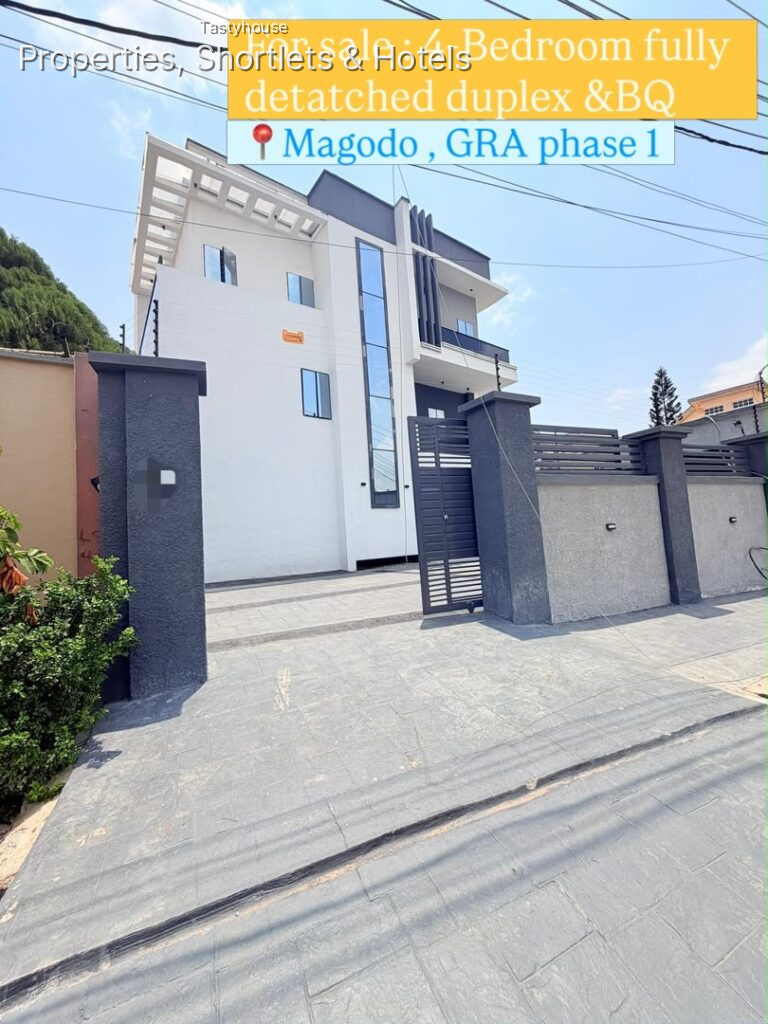 4-Bedroom Fully Detached Duplexwith BỌ