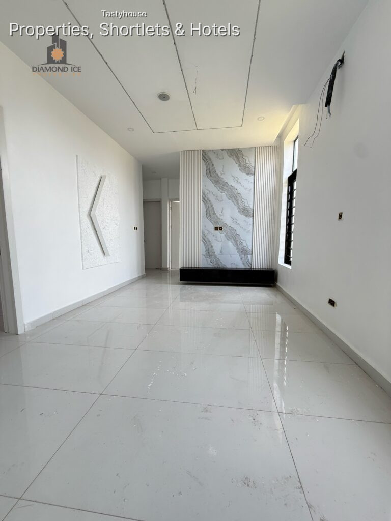 MASTER PIECE IS OF 5 BEDROOM DUPLEX