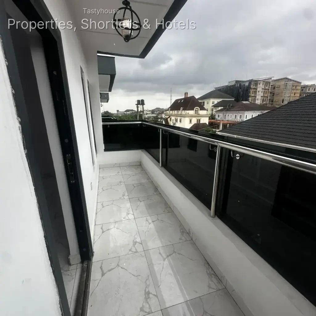 4 – BEDROOM FULLY DETACHED DUPLEXES+BQ