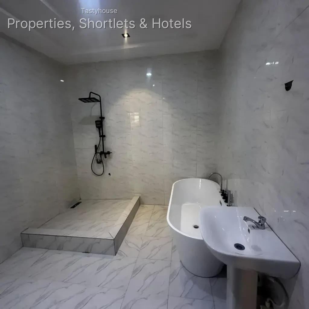 4 – BEDROOM FULLY DETACHED DUPLEXES+BQ