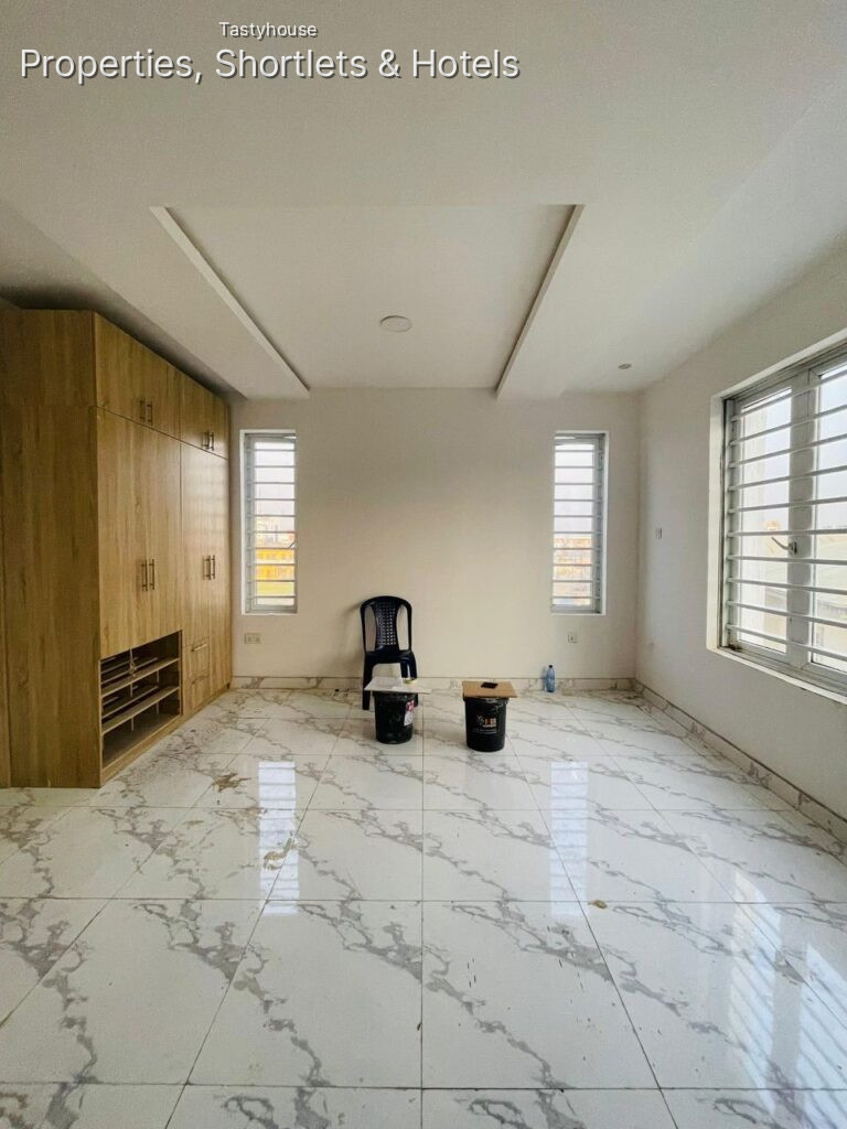 4 BEDROOM TERRACE DUPLEX PLUS BỌ IN A TRANQUIL