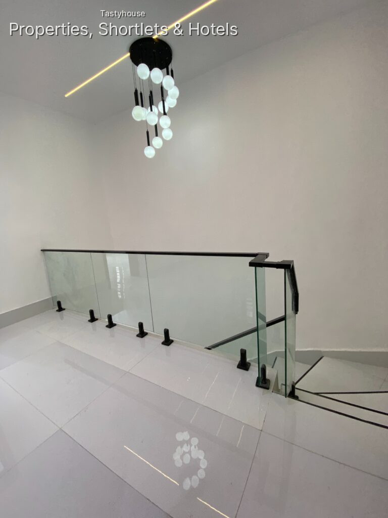 4 BEDROOM SEMI DETACHED DUPLEX