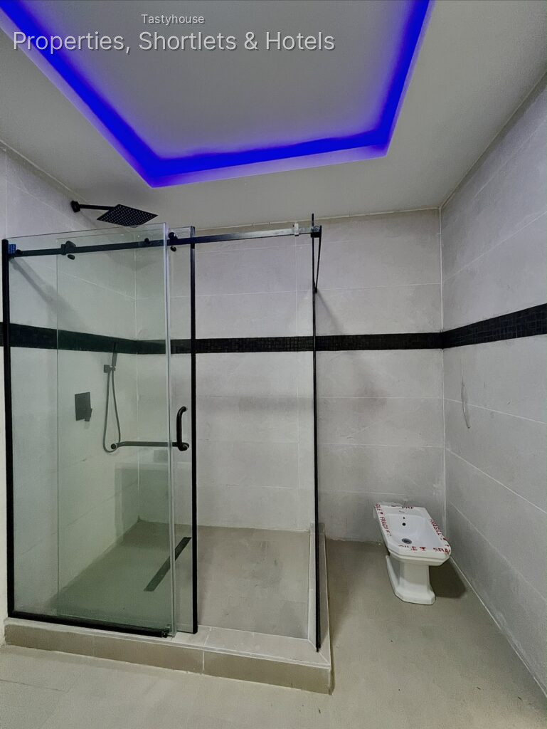 6 Bedroom Fully DetachedDuplex with Cinema, 2-Room BQ,