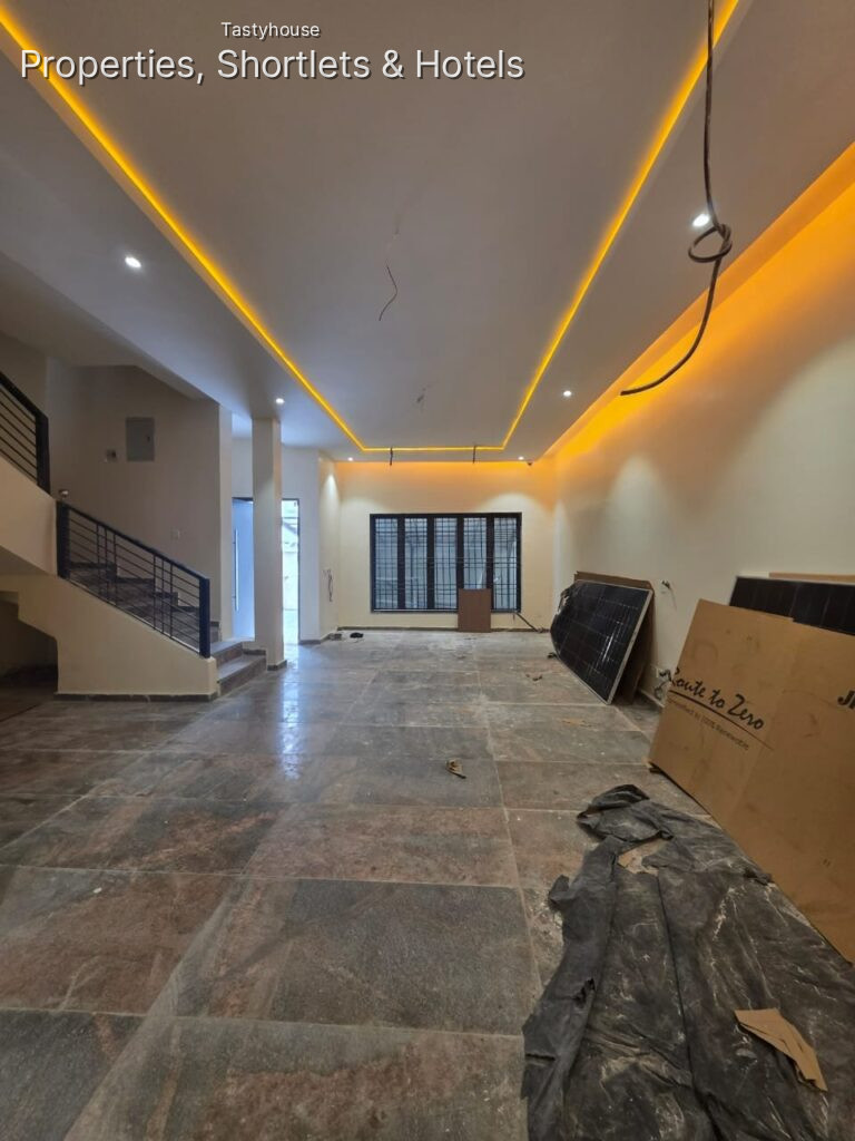 4 Bedroom Terrace Duplex With Bq