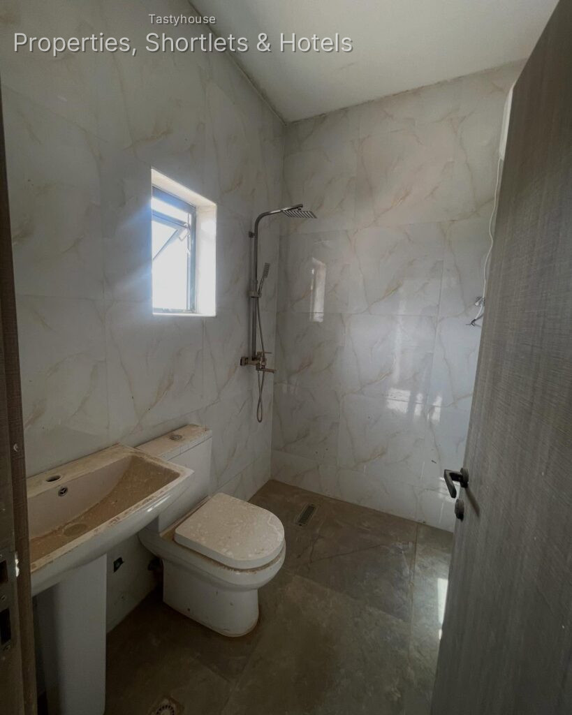 4 bedroom terrace duplex