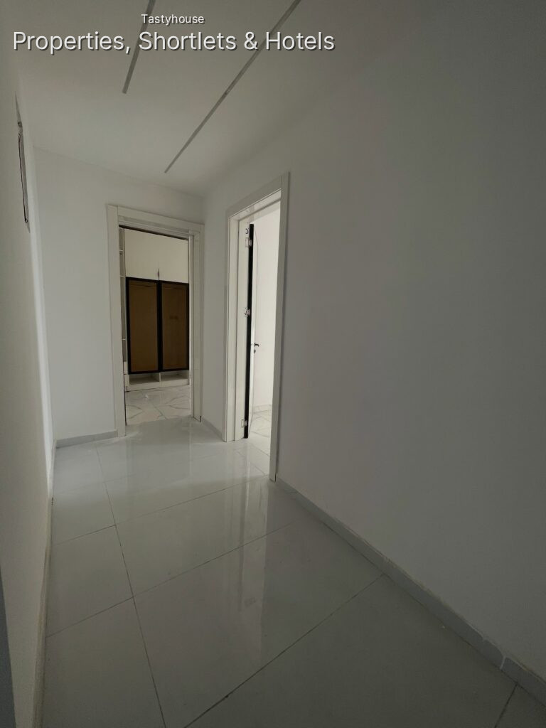 2 Bedroom flat